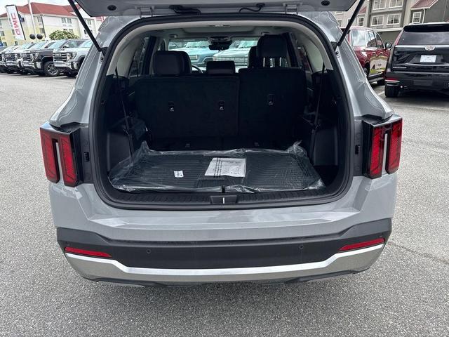 Photo of 2025 Wolf Gray Kia Sorento