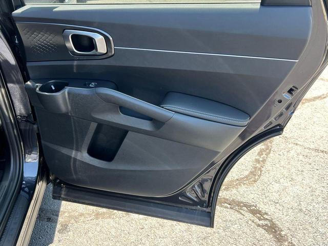 Photo of 2025 Metal Kia Sorento
