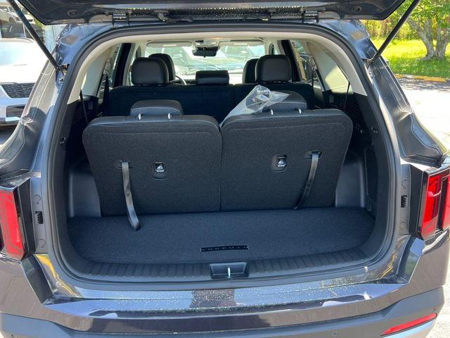 Photo of 2025 Metal Kia Sorento
