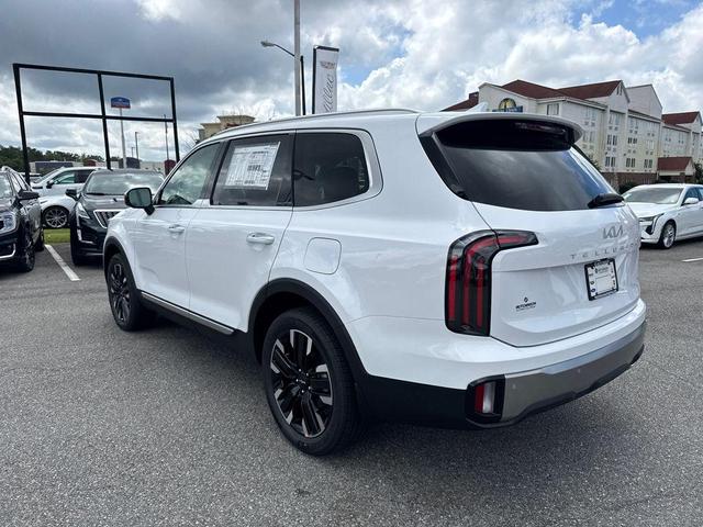 Photo of 2025 Glacial White Pearl Kia Telluride