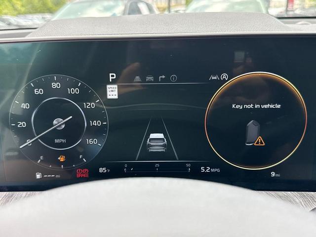 Photo of 2025 Glacial White Pearl Kia Telluride