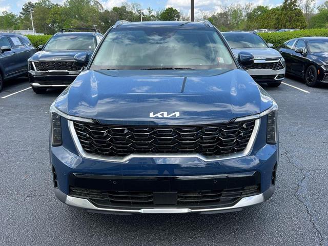Photo of 2025 Midnight Black Kia Sorento