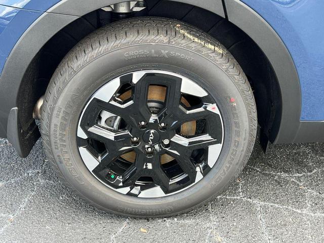 Photo of 2025 Midnight Black Kia Sorento