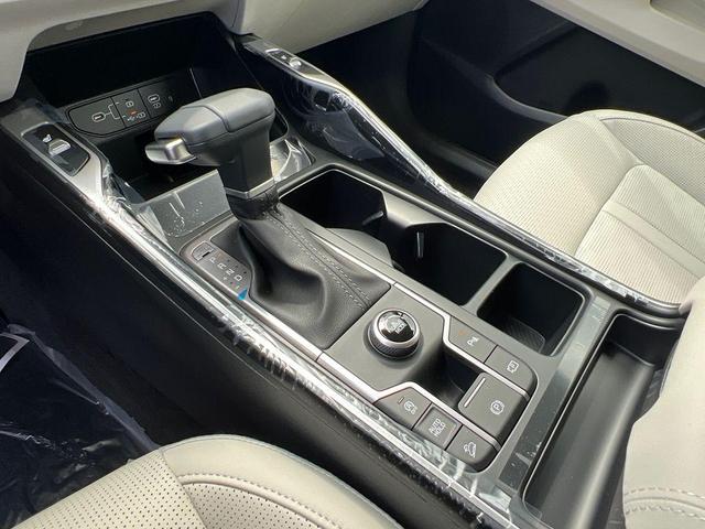 Photo of 2025 Midnight Black Kia Sorento