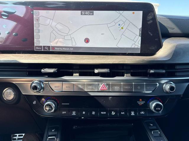 Photo of 2025 Glacial White Pearl Kia Telluride