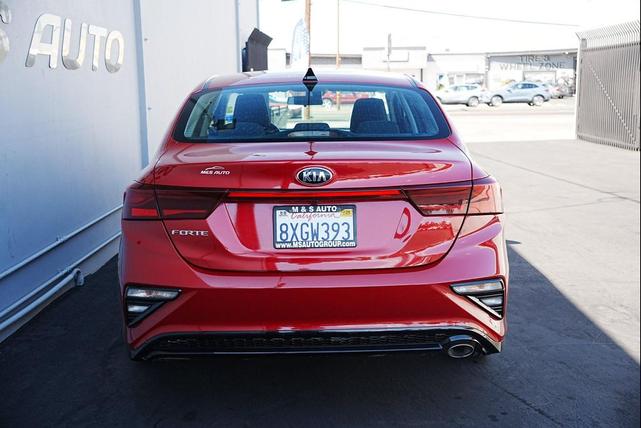 Photo of 2021 Currant Red Kia Forte
