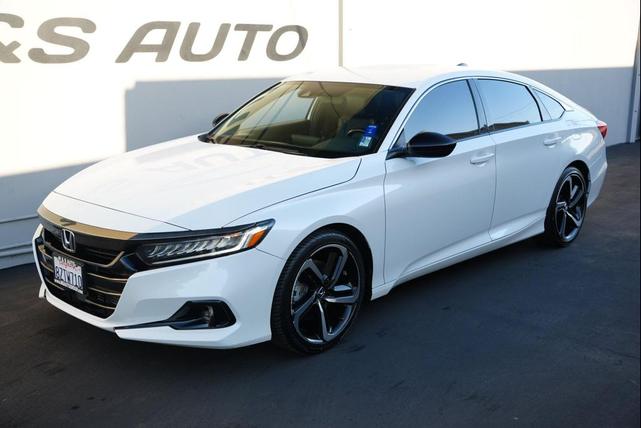 Photo of 2022 Platinum White Pearl Honda Accord