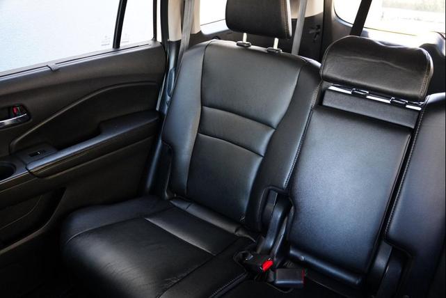Photo of 2020 Platinum White Pearl Honda Pilot