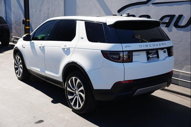 Photo of 2023 Fuji White Land Rover Discovery Sport
