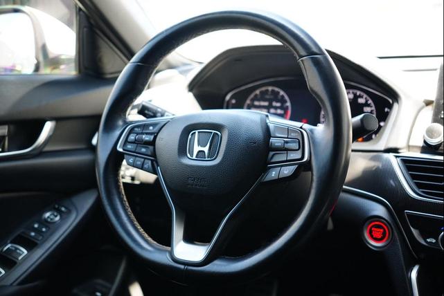 Photo of 2020 Platinum White Pearl Honda Accord