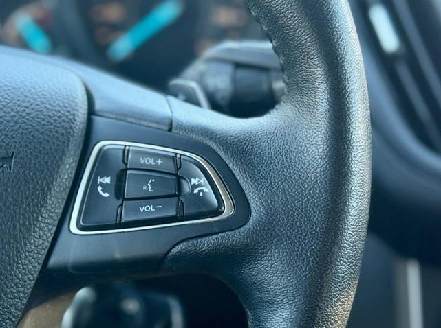 Photo of 2017 Shadow Black Ford Escape