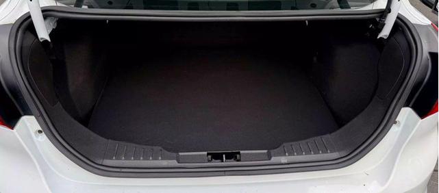 Photo of 2012 Oxford White Ford Focus