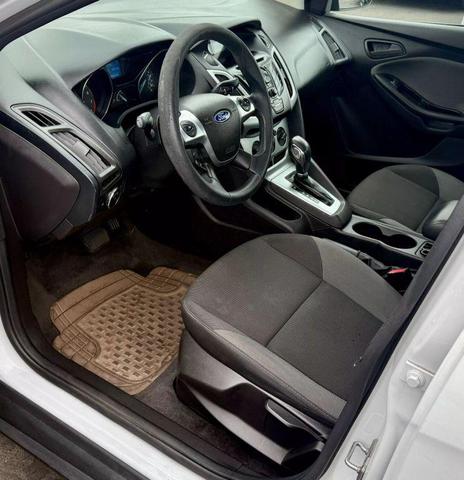 Photo of 2012 Oxford White Ford Focus