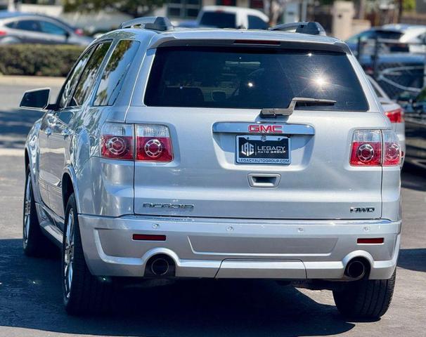 Photo of 2012 Quicksilver Metallic GMC Acadia