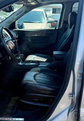 Photo of 2012 Quicksilver Metallic GMC Acadia