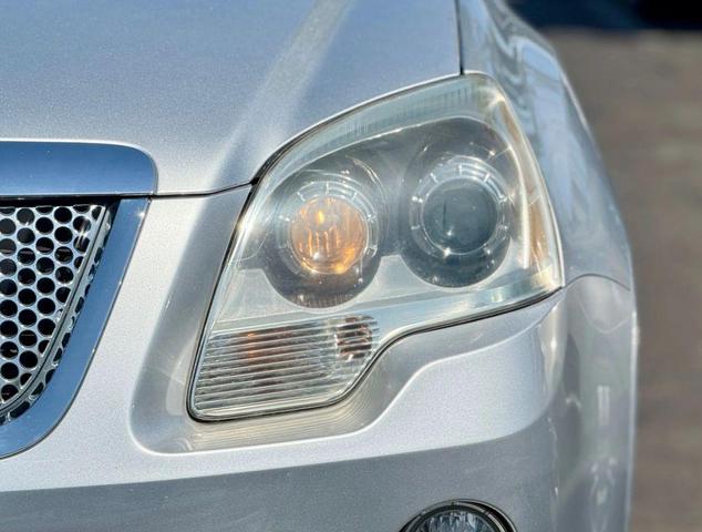 Photo of 2012 Quicksilver Metallic GMC Acadia