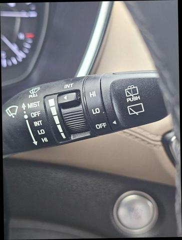 Photo of 2019 White Hyundai SANTA FE
