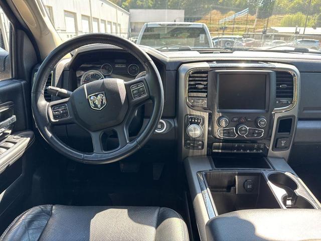 Photo of 2015 Brilliant Black Crystal Pearlcoat RAM 1500