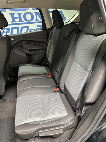 Photo of 2017 Magnetic Metallic Ford Escape