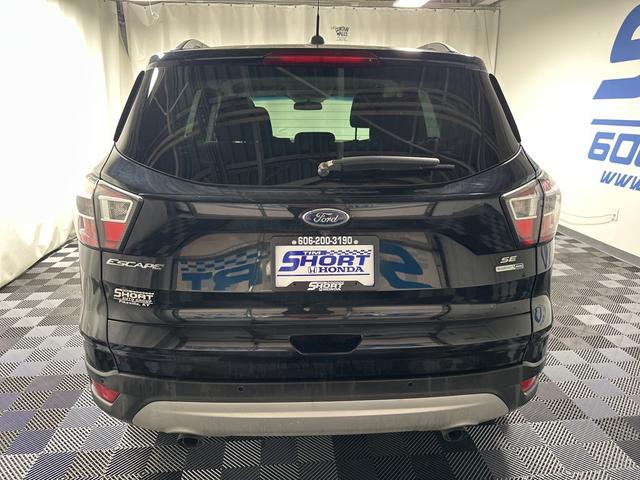 Photo of 2017 Magnetic Metallic Ford Escape