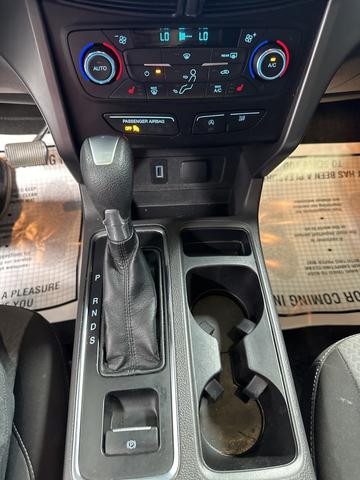 Photo of 2017 Magnetic Metallic Ford Escape