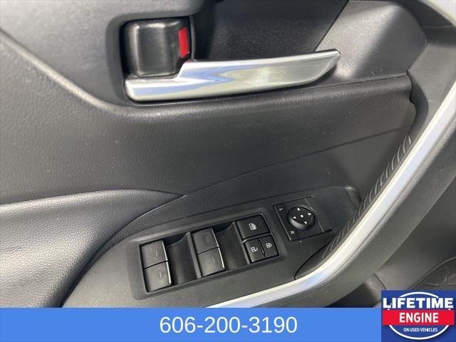 Photo of 2023 Ice Cap Toyota RAV4 Hybrid