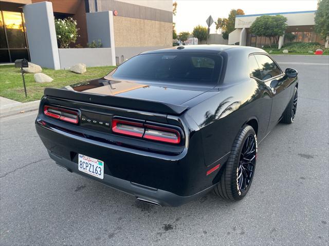 Photo of 2018 Pitch Black Clearcoat Dodge Challenger