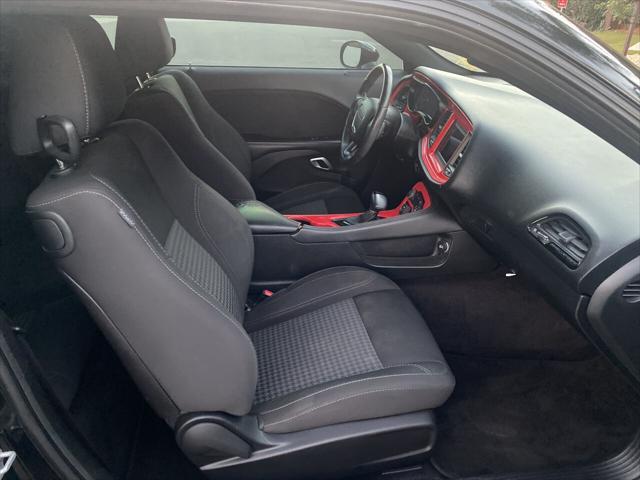 Photo of 2018 Pitch Black Clearcoat Dodge Challenger