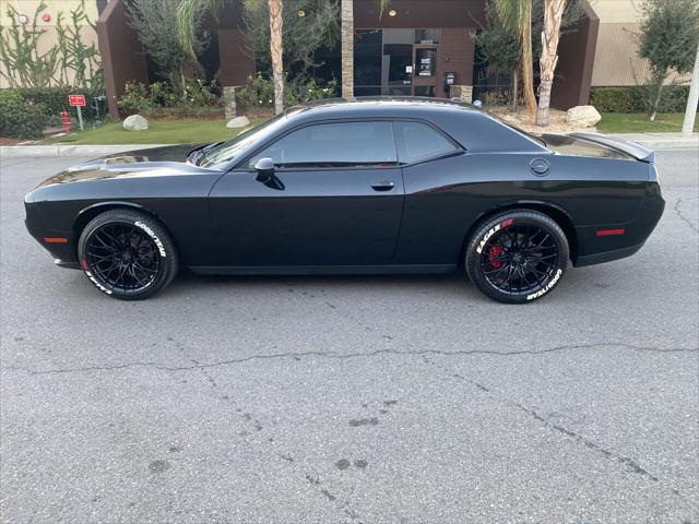 Photo of 2018 Pitch Black Clearcoat Dodge Challenger