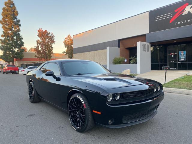 Photo of 2018 Pitch Black Clearcoat Dodge Challenger