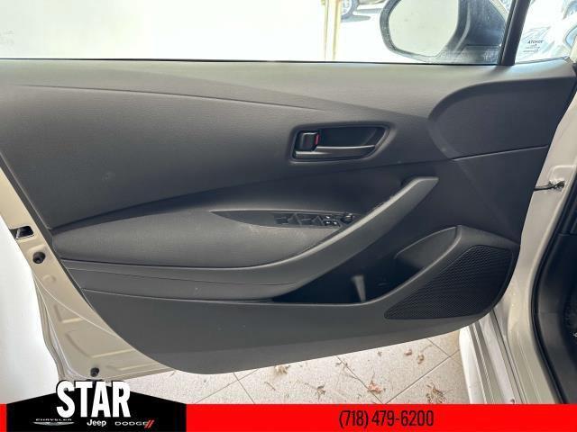 Photo of 2022 Silver Toyota Corolla