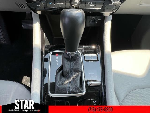 Photo of 2022 Black Jeep Compass