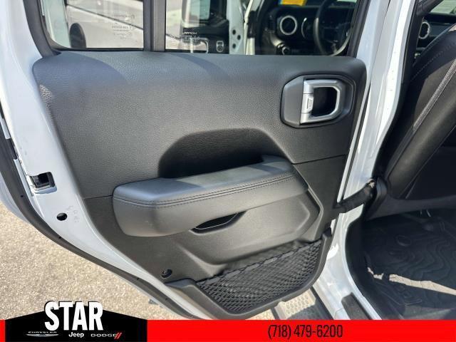 Photo of 2020 White Jeep Wrangler Unlimited