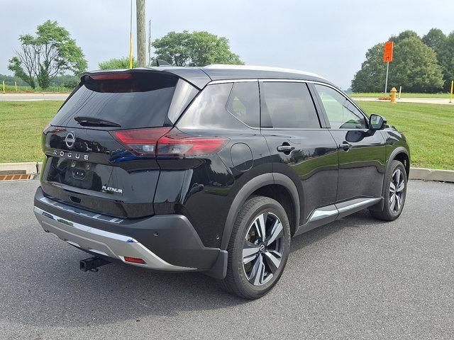 Photo of 2022 Super Black Nissan Rogue