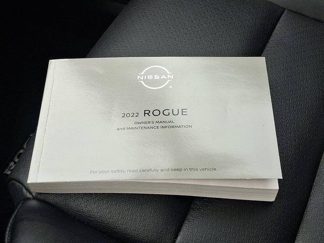 Photo of 2022 Super Black Nissan Rogue