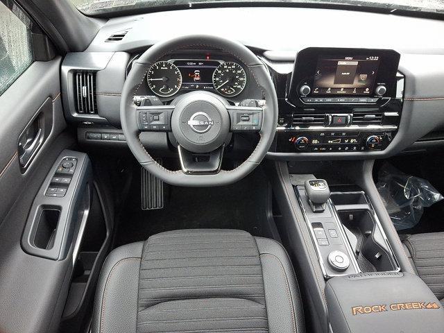 Photo of 2025 Super Black Nissan Pathfinder