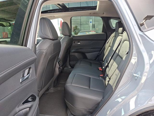 Photo of 2025 Boulder Gray Pearl/Super Black Nissan Murano