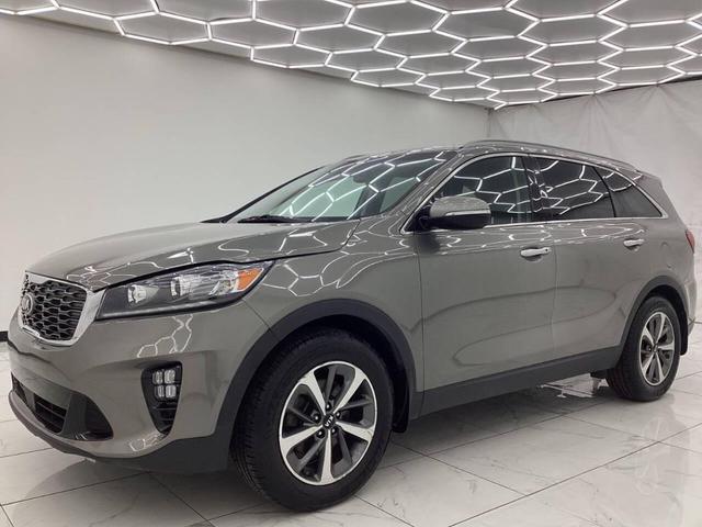 Photo of 2019 Sparkling Silver Kia Sorento