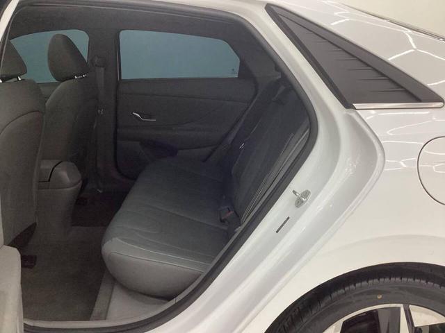 Photo of 2021 Quartz White Hyundai ELANTRA