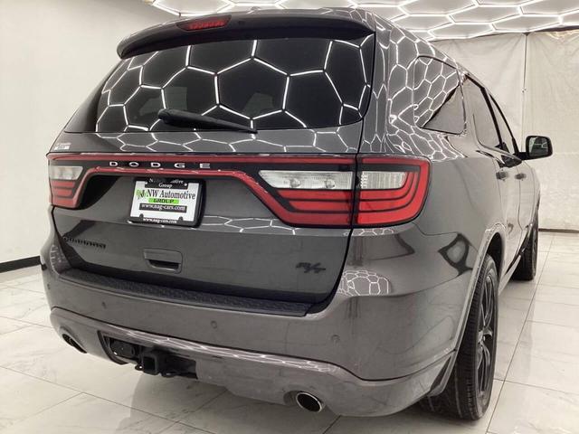 Photo of 2018 Granite Clearcoat Dodge Durango