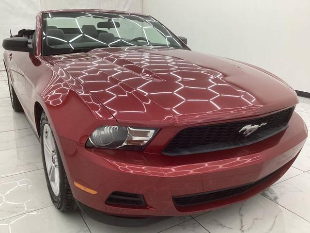 Photo of 2012 RED Ford Mustang