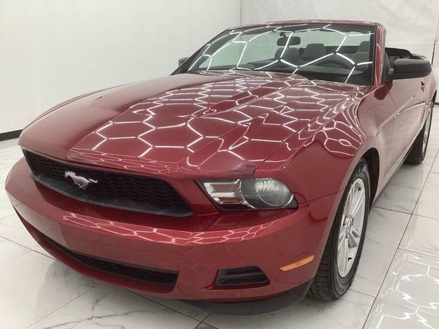 Photo of 2012 RED Ford Mustang