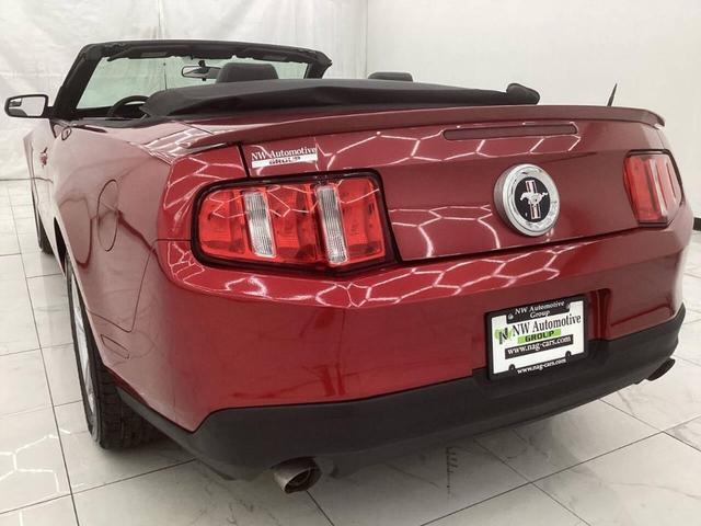 Photo of 2012 RED Ford Mustang