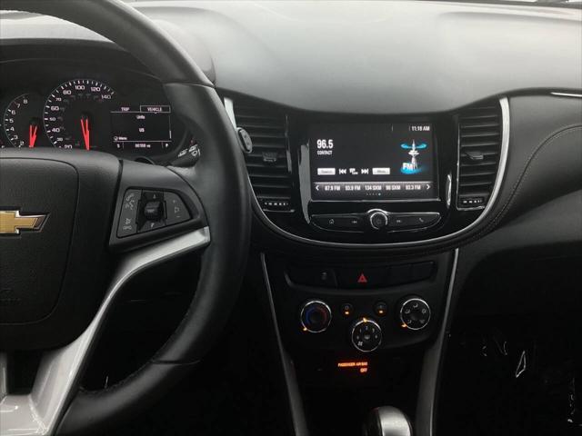 Photo of 2017 Nightfall Gray Chevrolet Trax