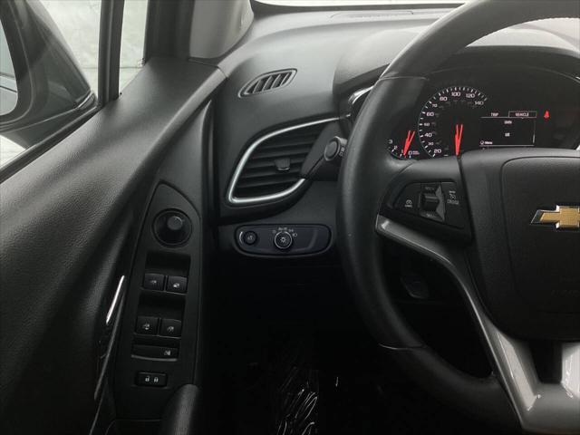 Photo of 2017 Nightfall Gray Chevrolet Trax