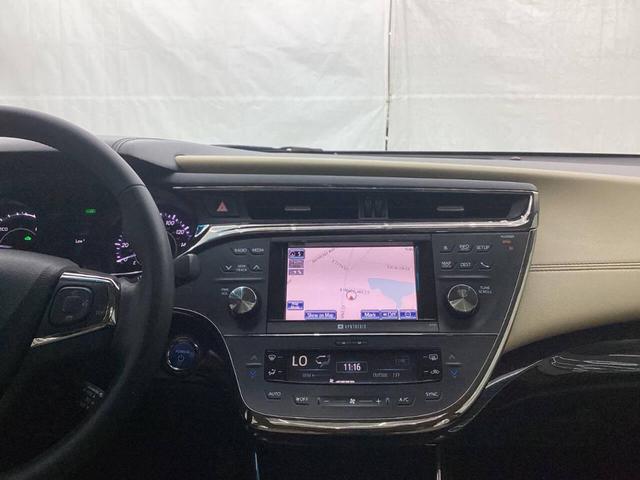 Photo of 2013 GOLD Toyota Avalon Hybrid