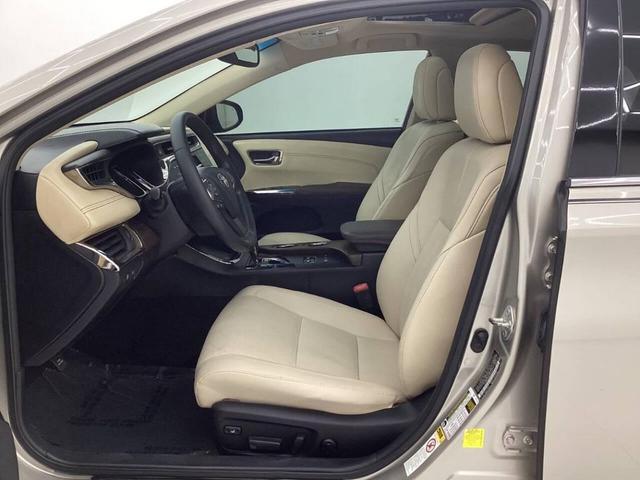 Photo of 2013 GOLD Toyota Avalon Hybrid