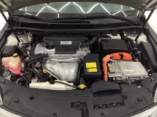 Photo of 2013 GOLD Toyota Avalon Hybrid