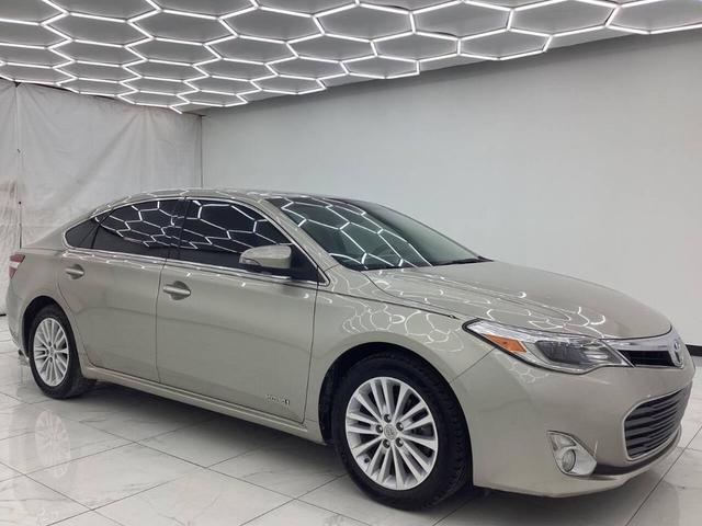 Photo of 2013 GOLD Toyota Avalon Hybrid
