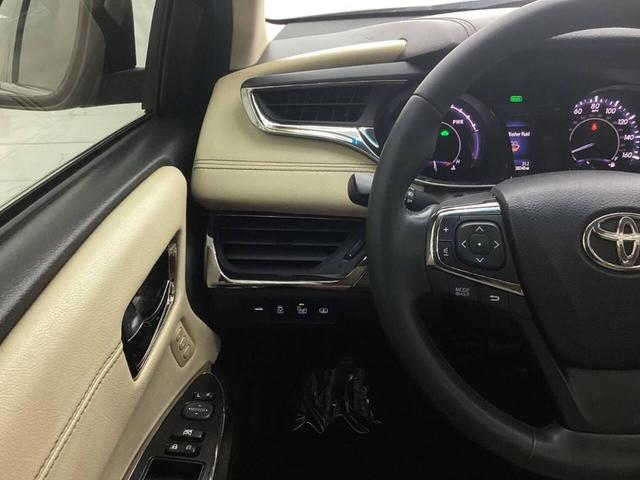 Photo of 2013 GOLD Toyota Avalon Hybrid